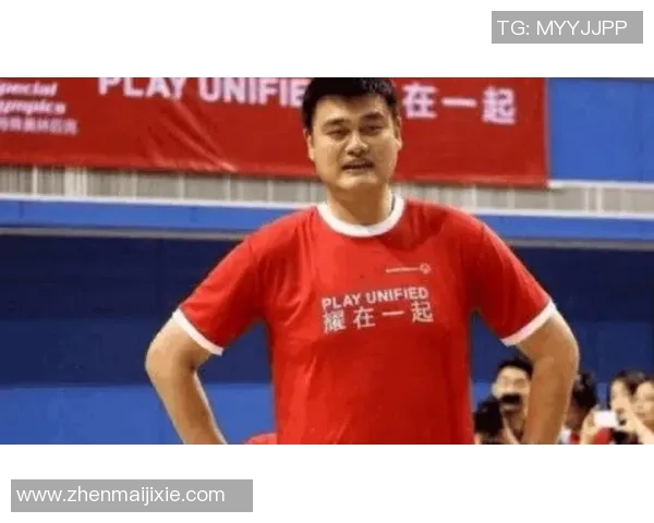 姚明弹烟灰瞬间引发热议网友热议其背后深意与体育精神 姚明弹烟灰瞬间引发热议网友热议其背后深意与体育精神