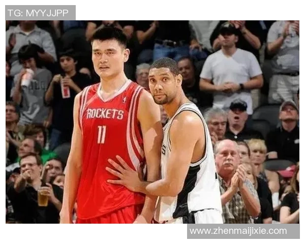 艾佛森与姚明同框合照回顾两位篮球巨星的友谊与传奇时刻 艾佛森与姚明同框合照回顾两位篮球巨星的友谊与传奇时刻