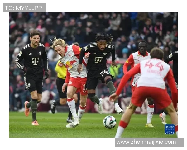 友谊赛精彩对决巴黎圣日耳曼与拜仁战成平局乌龙球引发全场热烈反响