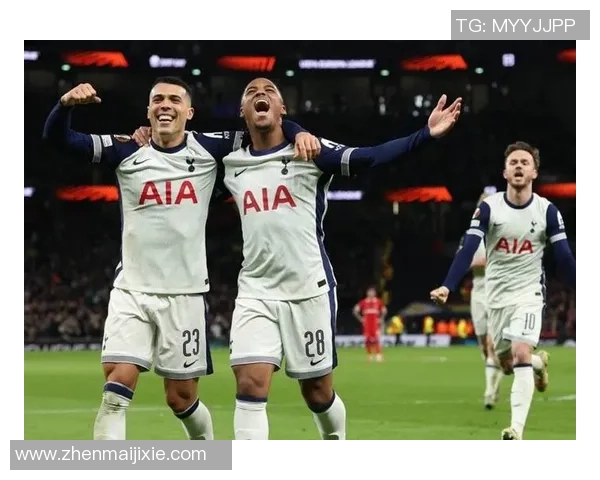 意甲激战:里昂大胜曼联红牌事件引发全场热议 意甲激战:里昂大胜曼联红牌事件引发全场热议